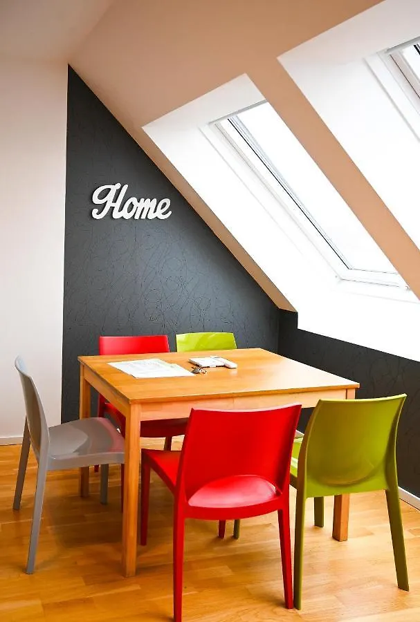 Delightful Duplex Danube Canal Vienna Apartment